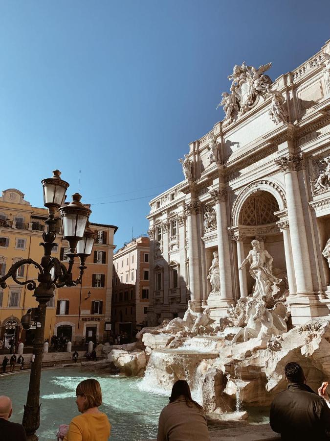 Residenza Tritone Luxury Guest House Trevi Fountain Rome Exterior photo